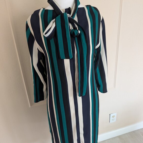 Women's Striped Dress Pre Owned - Picture 1 of 10